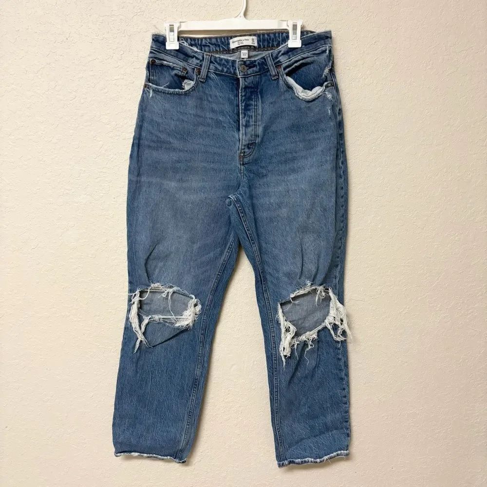 Abercrombie & Fitch The Dad High Rise Curve Blue Jeans Size 30/10R Distressed
